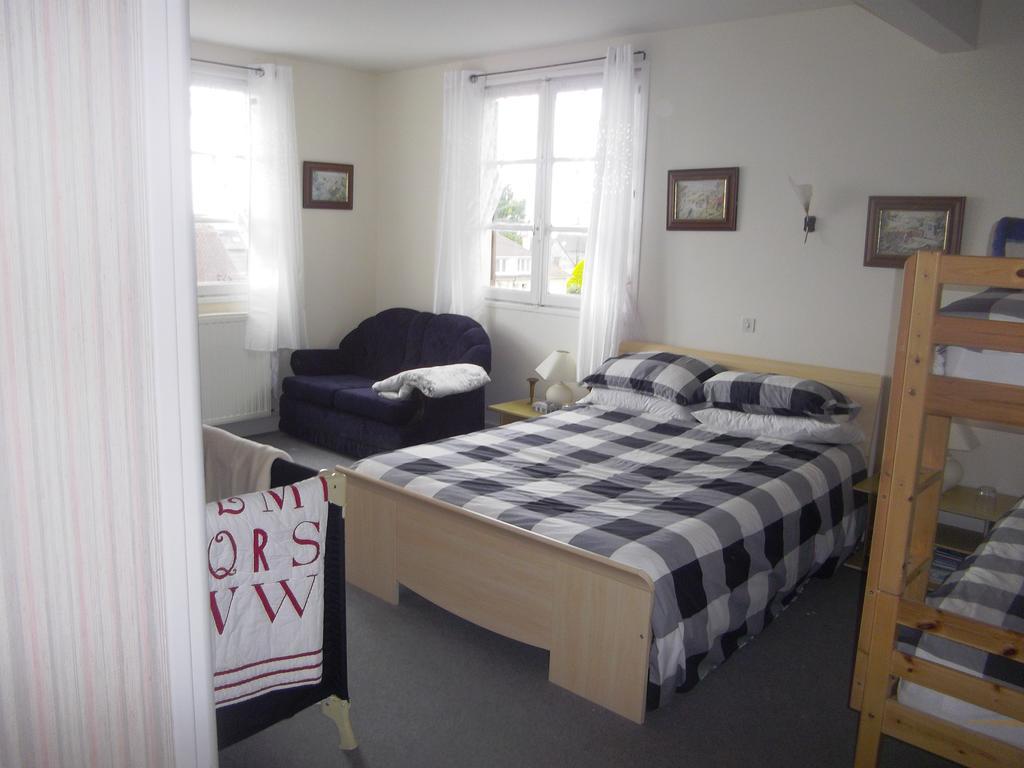 Lenard Charles Bed & Breakfast Juvigny-Val-d'Andaine Room photo